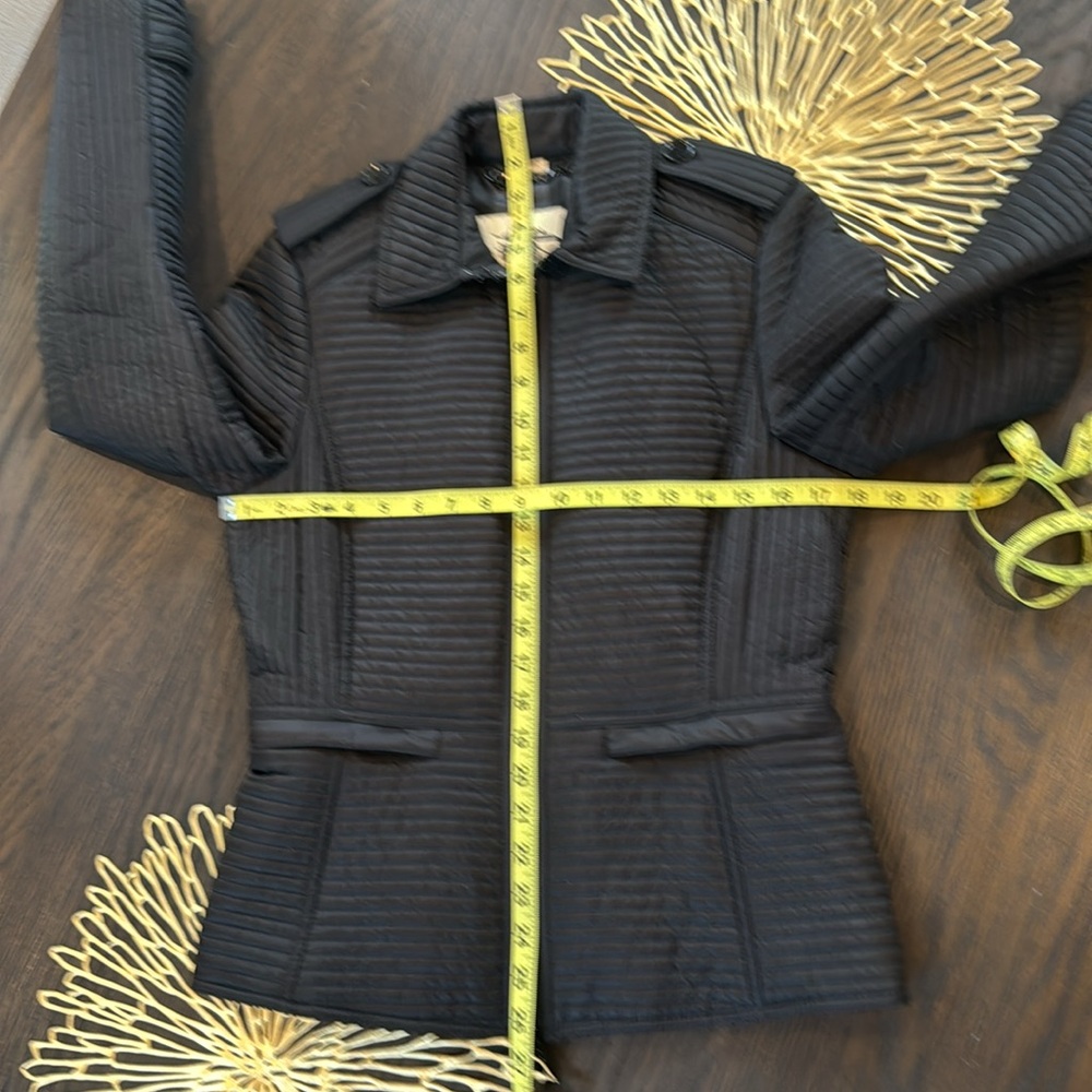 Burberry Black Quilted Women's Jacket - Picture 6 of 6